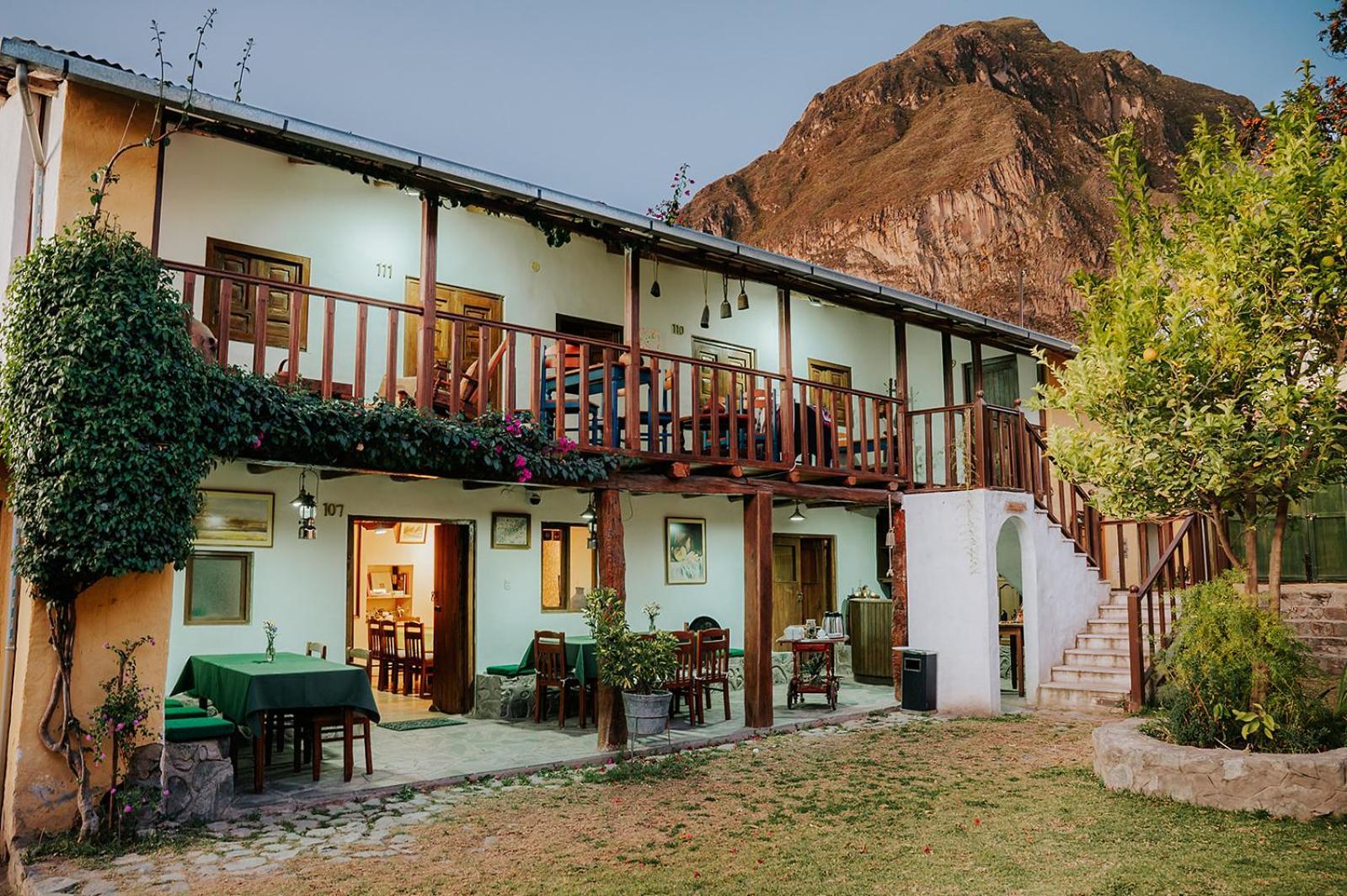 Hotel Vallehermoso Cotahuasi Exterior photo